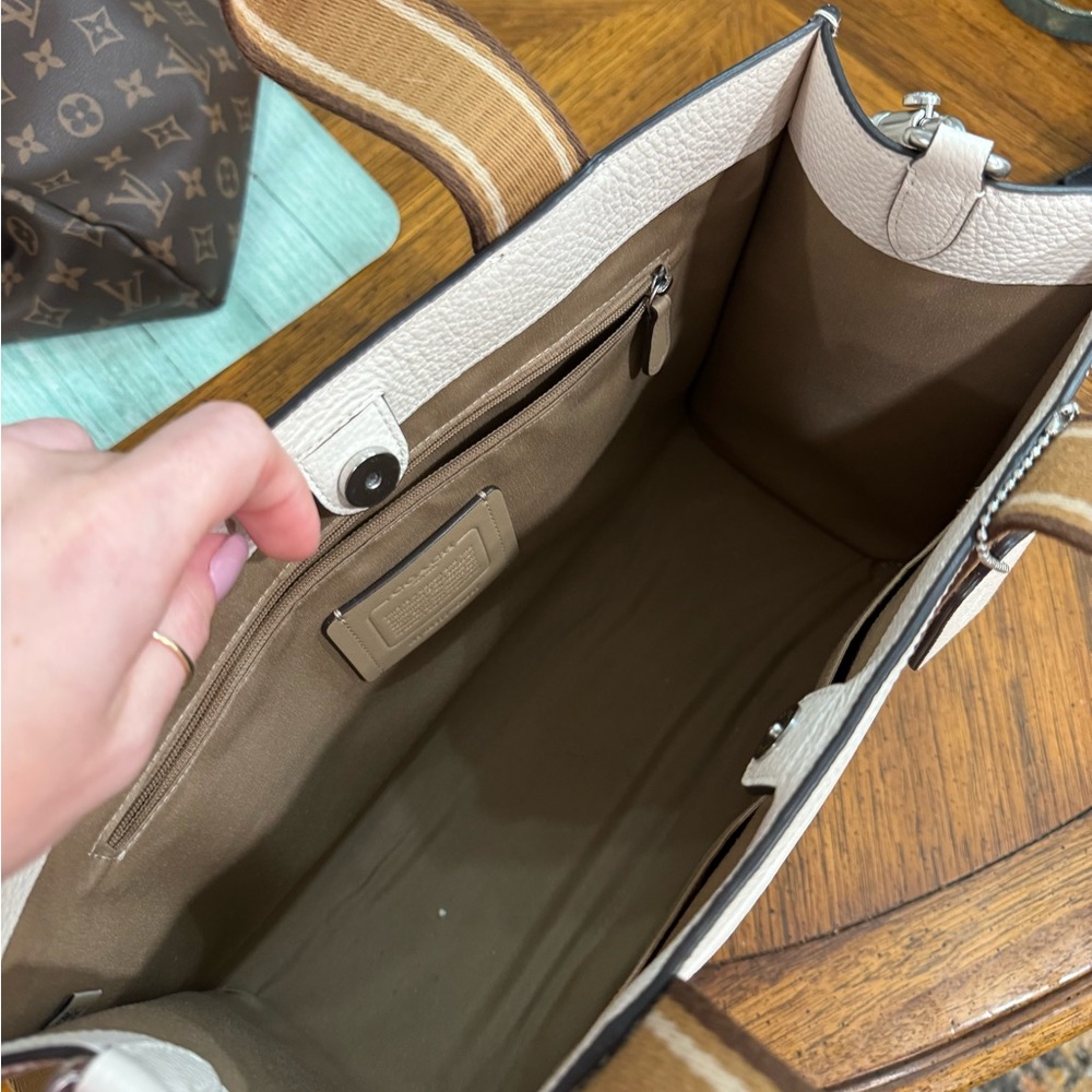 Coach crossbody purse
